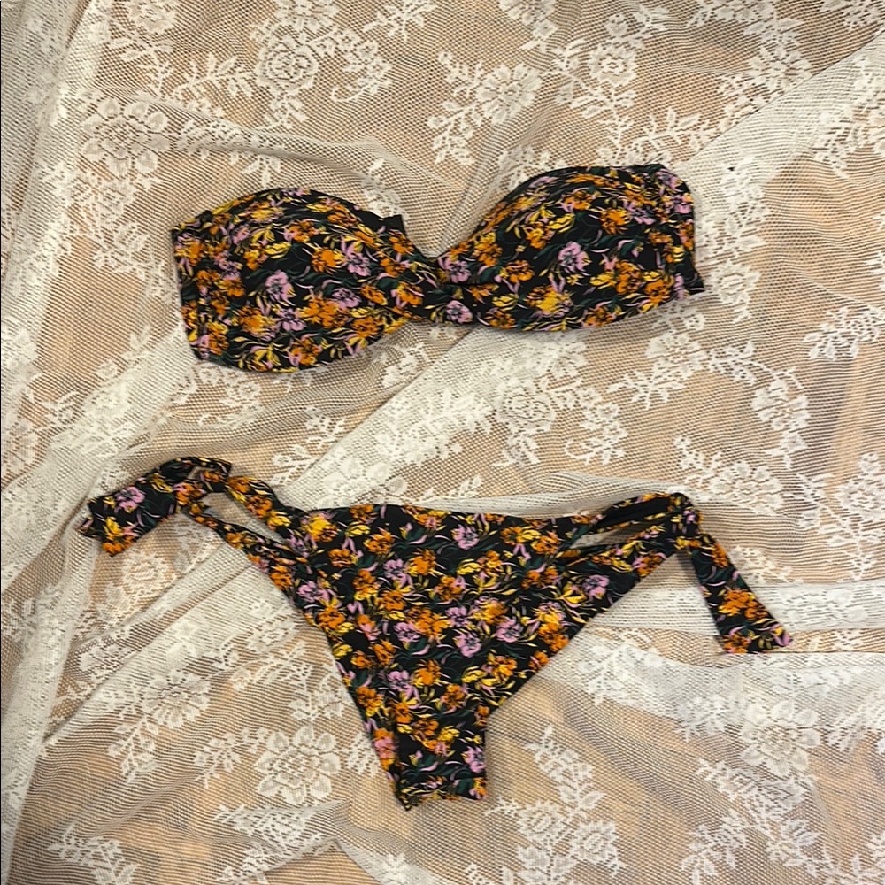 Floral Women's Swimwear Set